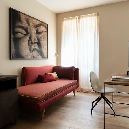 Della Spiga Suites By Brera Apartments Milan Exterior photo